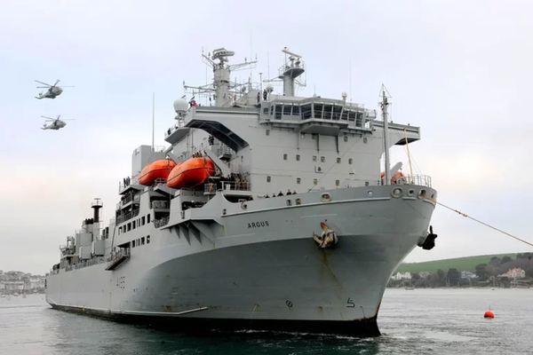 Reino Unido enviará dos buques de la Marina al Mediterráneo en apoyo a Israel