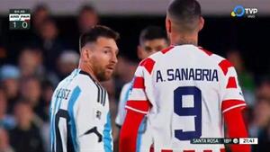 Tonny desmiente el supuesto escupitajo a Messi