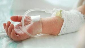 Una mamá supuestamente quiso matar a su bebé en el hospital