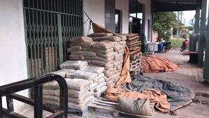 Precios del cemento se reducen G. 2.000 por bolsa y hasta 40.000 guaran铆es menos a granel - Revista PLUS