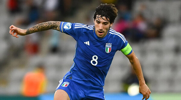 Versus / Futbolistas de Italia dicen que no apostaron en partidos de fútbol