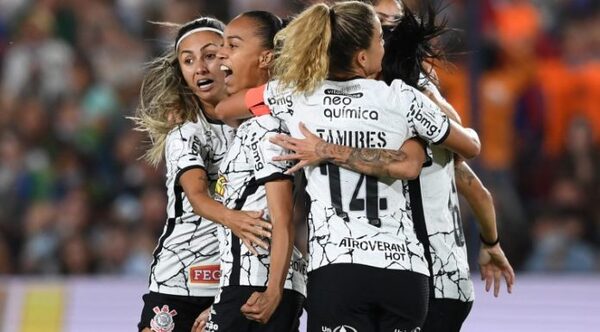 Fusionado Libertad-Limpeño fue goleado y eliminado de la Libertadores