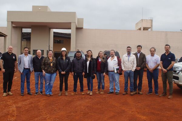 Nuevas cárceles no se habilitan por falta de financiamiento, según ministra de Obras - MarketData