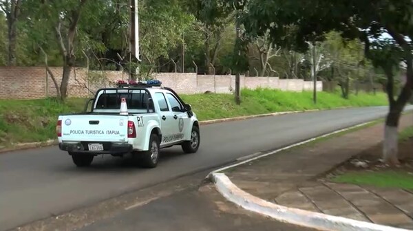 Familia es víctima de robo de auto en Encarnación