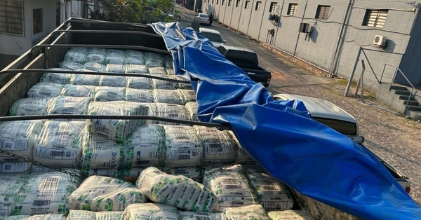 DNIT decomisó 18 toneladas de azúcar de contrabando en Jasy Kañy