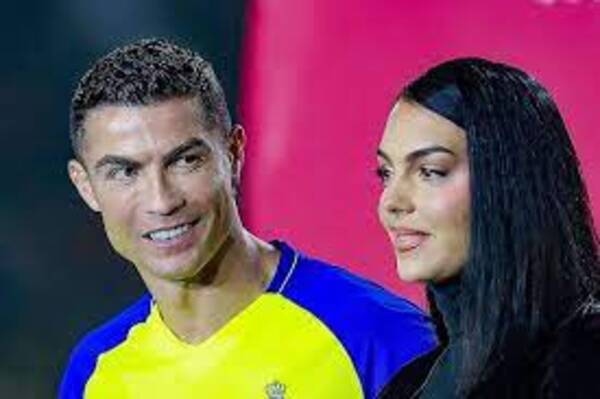 Irán podría condenar a Cristiano Ronaldo a 99 latigazos... por adulterio