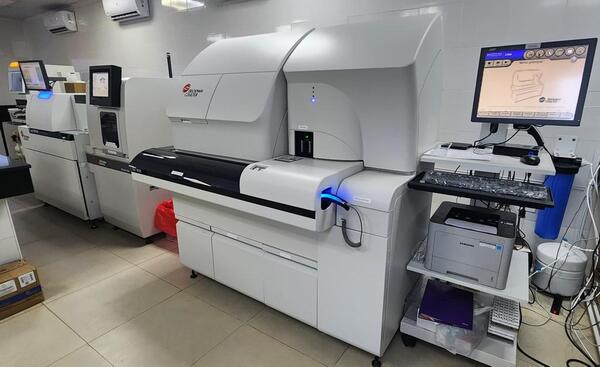 FORTALECIENDO EL LABORATORIO DEL HRE: PROYECTO DE AMPLIACIÓN Y EQUIPAMIENTO