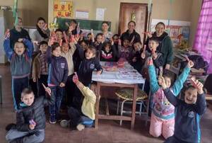 SONRISAS SALUDABLES PARA LOS NIÑOS DE GENERAL ARTIGAS: CHARLA ODONTOLÓGICA Y ENTREGA DE KITS BUCODENTALES