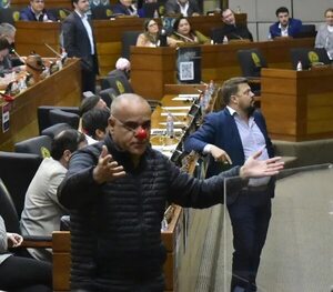 Diputados se burlan y dejan “nocaut” a Bachi tras veto de Peña contra el despojo - Política - ABC Color