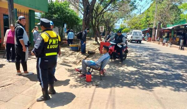 PMT verificó y ordenó tránsito frente a Hospital •