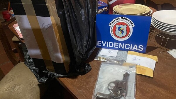 Caen dos funcionarios judiciales por presunta alteración de documentos