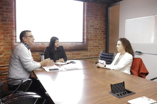 Mitic y la embajada de los Estados Unidos proyectan cooperación interinstitucional
