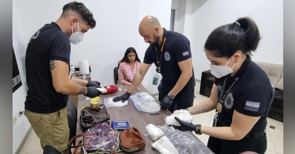 Detienen a mexicana que pretendía ingresar al país con metafentamina