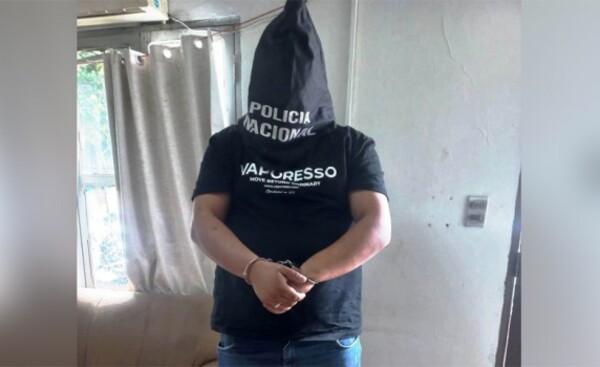 Simuló ser cliente y terminó robando dos celulares