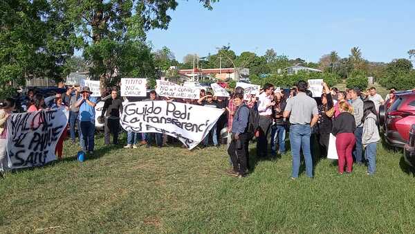 Diario HOY | "Canje” de terrenos en Lambaré desata disputa entre intendente y pobladores
