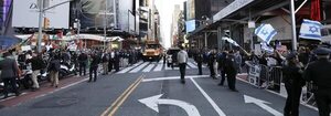 Protestas dividen Times Square, de un lado los propalestinos y del otro los proisraelíes - Mundo - ABC Color