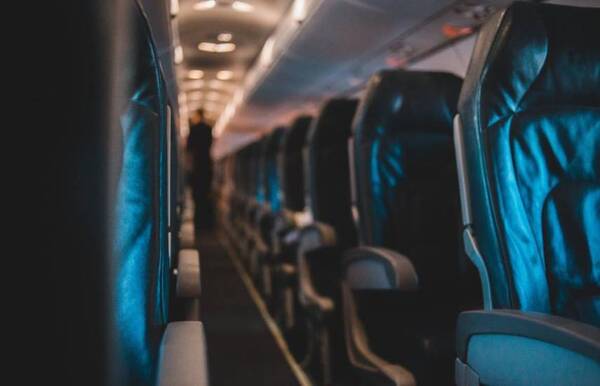 Diario HOY | La "bomba" era un pañal, pero un avión debió regresar al aeropuerto