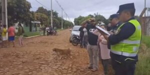 Imputan por maltrato animal a hombre que arrastró a un perro atado a su vehículo