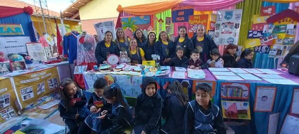 Escuelas de San Lorenzo compartieron experiencias del área del nivel inicial - Nacionales - ABC Color