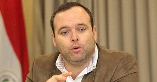 La Nación / Ministro vaticina desarrollo sostenible