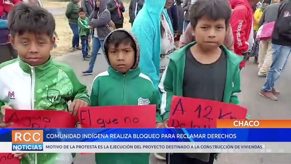 Comunidad Indígena realiza bloqueo para reclamar derechos