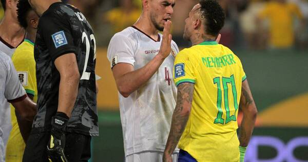 La Nación / Neymar, “muy nervioso” por agresión en Cuiabá