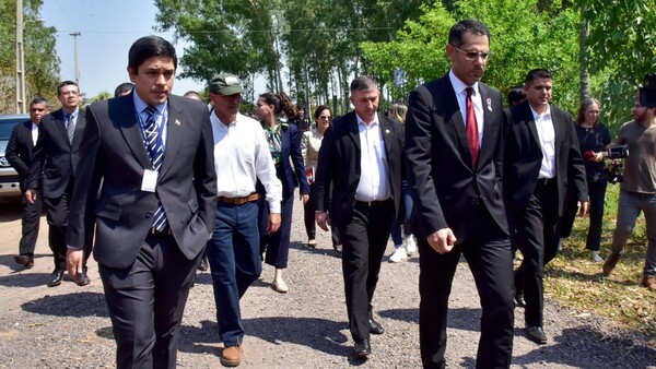 Ocupantes vips recusan a jueces y se resisten a abandonar la finca 916