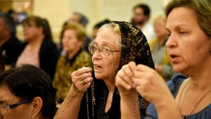 Recuerdan última aparición de Fátima con rezo del rosario