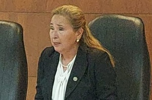 Jueza no da trámite a excepción contra resolución con base a fallos de la Corte