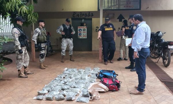 Abandonan 15 kilos de marihuana frente a cárcel de Ciudad del Este – Diario TNPRESS