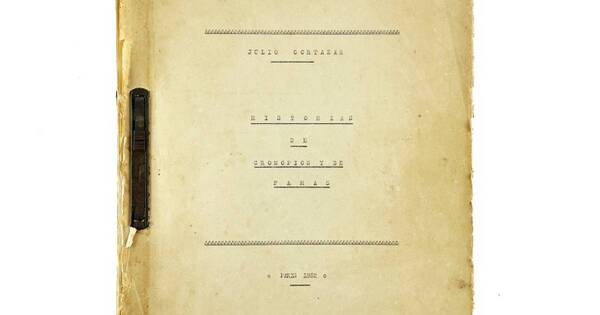 La Nación / Venden por USD 36.000 escrito de Cortázar hallado en caja de bananas