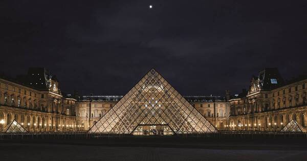 La Nación / Museo del Louvre cierra ante el temor de atentado