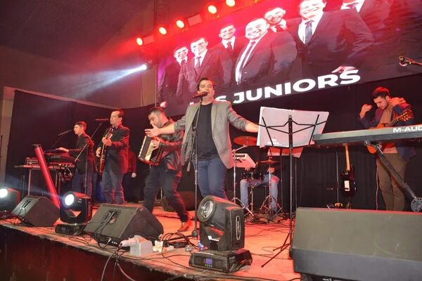 Los Juniors de Caazapá conquistó el festival Isla Susu de Bertoni - Nacionales - ABC Color