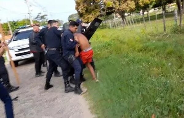 Adicto mantuvo en zozobra por más de tres horas a un barrio - Policiales - ABC Color