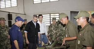 La Nación / Piden informes a las Fuerzas Militares sobre los clavos de Abdo en Dimabel