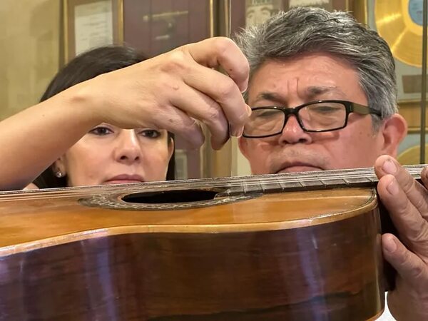 Luthiers paraguayos buscan replicar la guitarra de Mangoré - Música - ABC Color