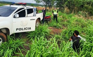 Caen ladrones cuando desarmaban moto robada