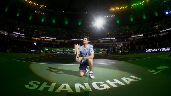 Hurkacz se proclama campeón del Másters de Shanghái