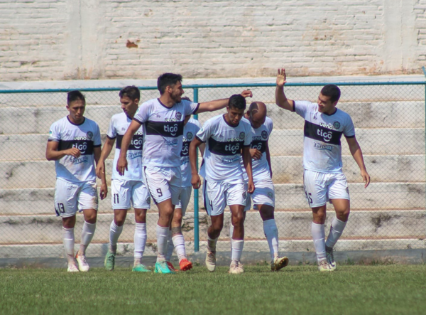 Versus / Victoria del franjeado iteño en el cierre de la fecha 31
