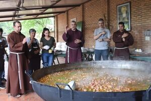 Capuchinos organizan feria gastronómica para solventar obras sociales - Nacionales - ABC Color