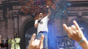 Carlos Vives cantó vallenato por la Hispanidad