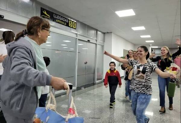 [VIDEO] Otros 21 paraguayos arribaron desde Israel