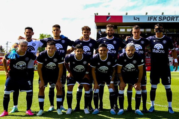 Versus / En una definición de locos, Independiente Rivadavia de Arce y Valdez jugará la final por el ascenso