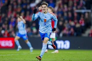 Gavi firma un cómodo triunfo y sella el billete de España a la Eurocopa - Fútbol Internacional - ABC Color
