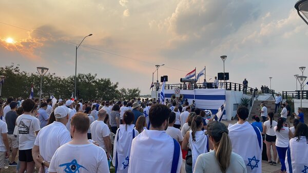 Diario HOY | Judíos en Paraguay marchan por la paz y el cese del conflicto en Israel