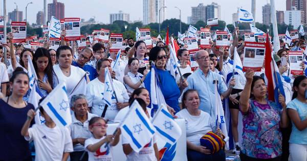 La Nación / Marchan en la Costanera en repudio a los ataques terroristas en Israel
