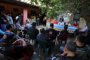 Guardiacárceles piden más garantías laborales a Nicora - Política - ABC Color