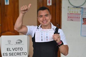 Noboa derrota al "correísmo" en Ecuador - Informatepy.com