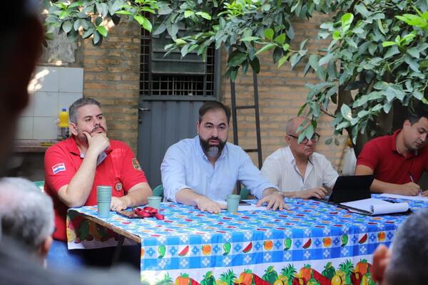 Acuerdan con guardiacárceles “normalizar el control total de Tacumbú” | 1000 Noticias