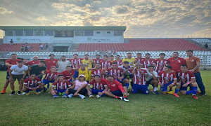 De un “pistoletazo”, Ovetense FC se instaló en las semifinales del Nacional B